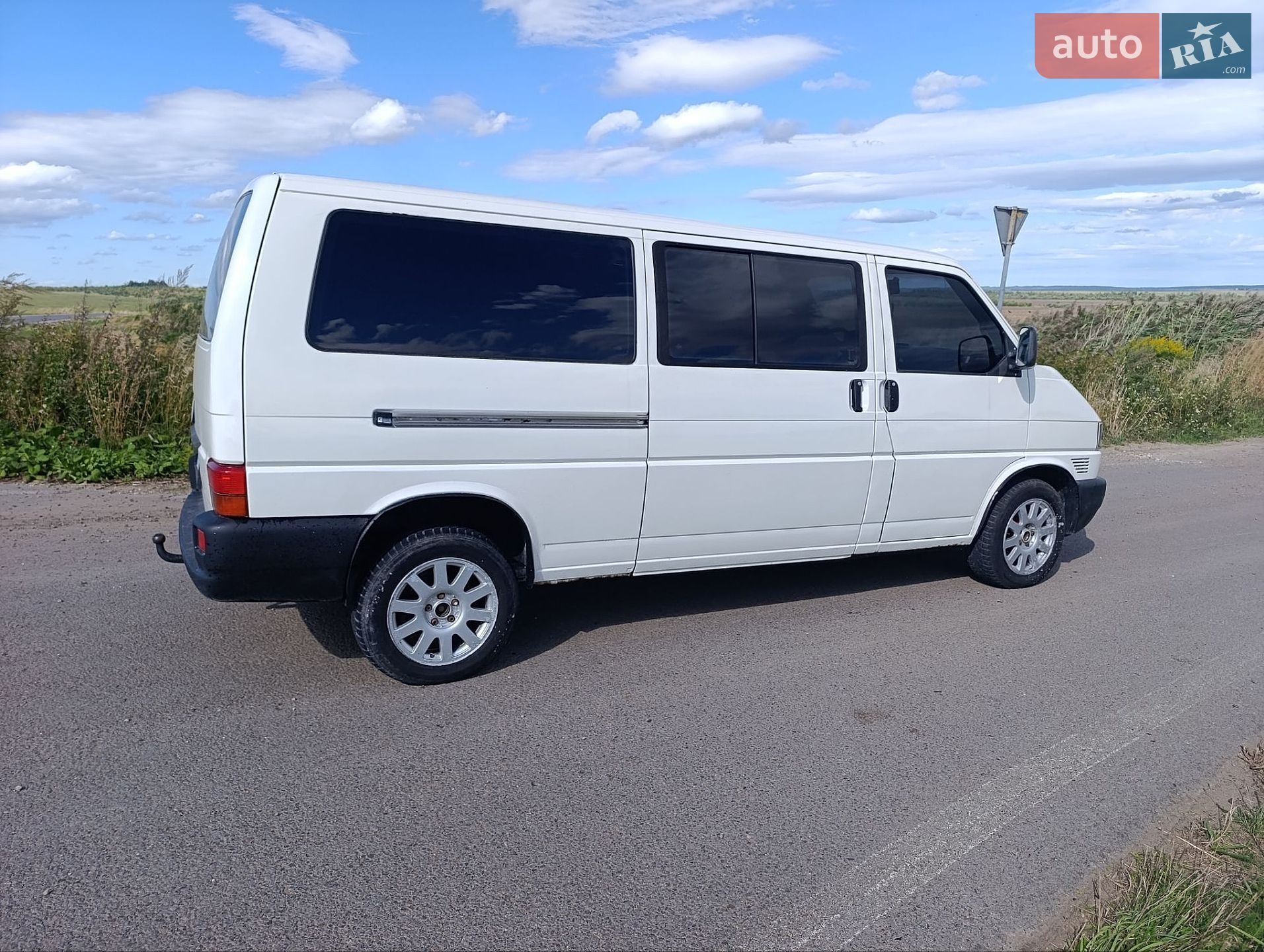 Volkswagen Caravelle 2003 VIN WV1ZZZ70Z3X064323 фото оголошення 37 з 64