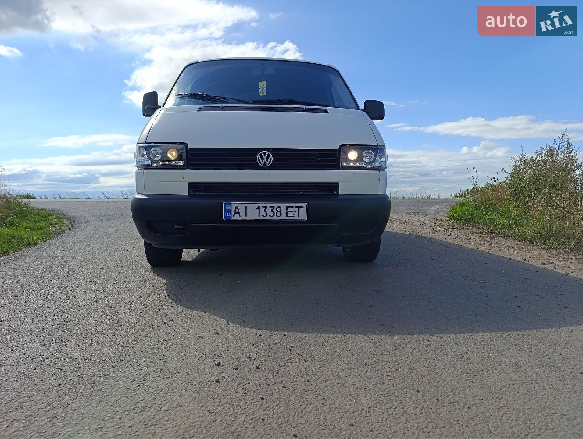 Volkswagen Caravelle 2003 VIN WV1ZZZ70Z3X064323 фото оголошення 45 з 64