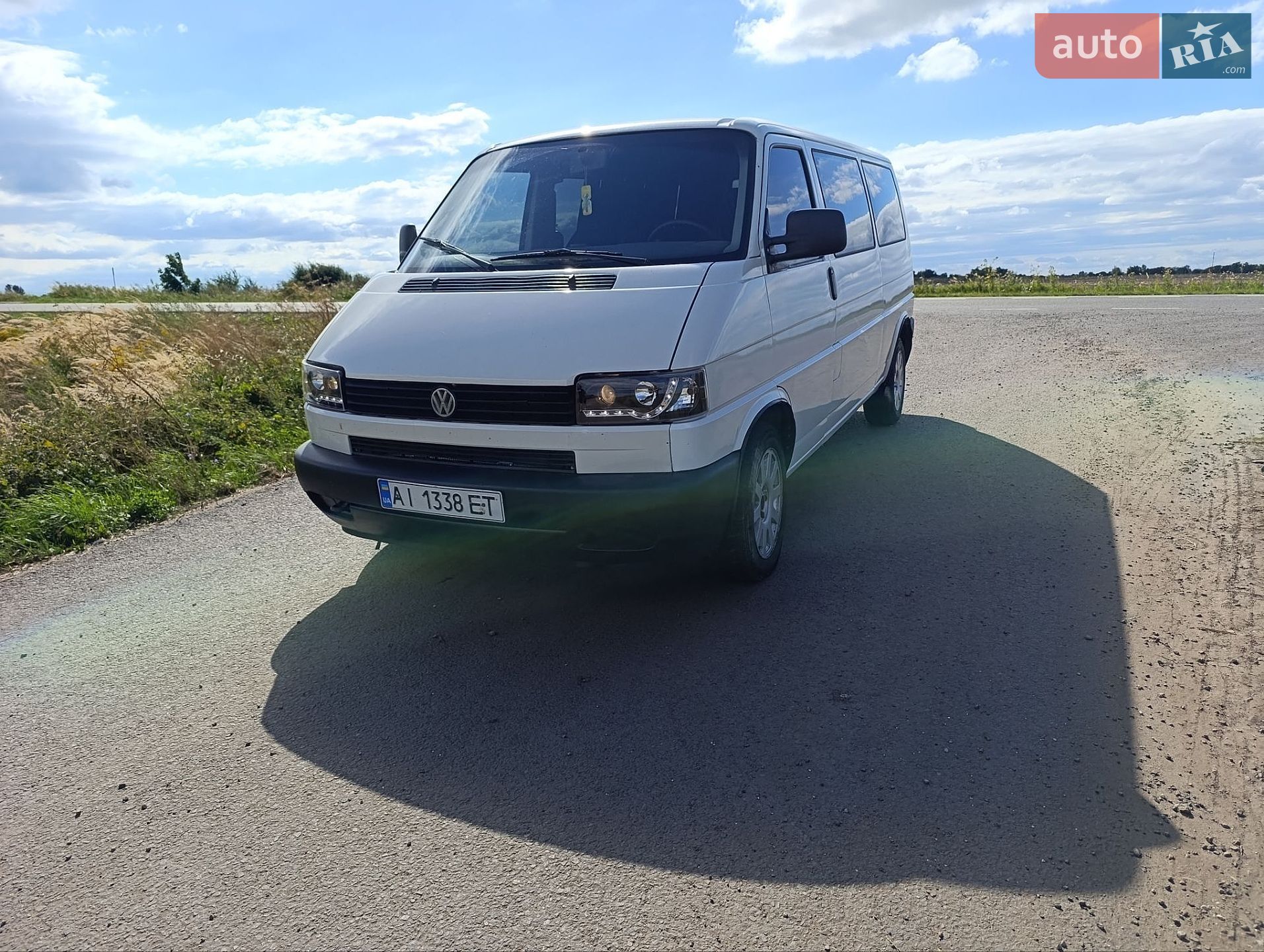 Volkswagen Caravelle 2003 VIN WV1ZZZ70Z3X064323 фото оголошення 46 з 64