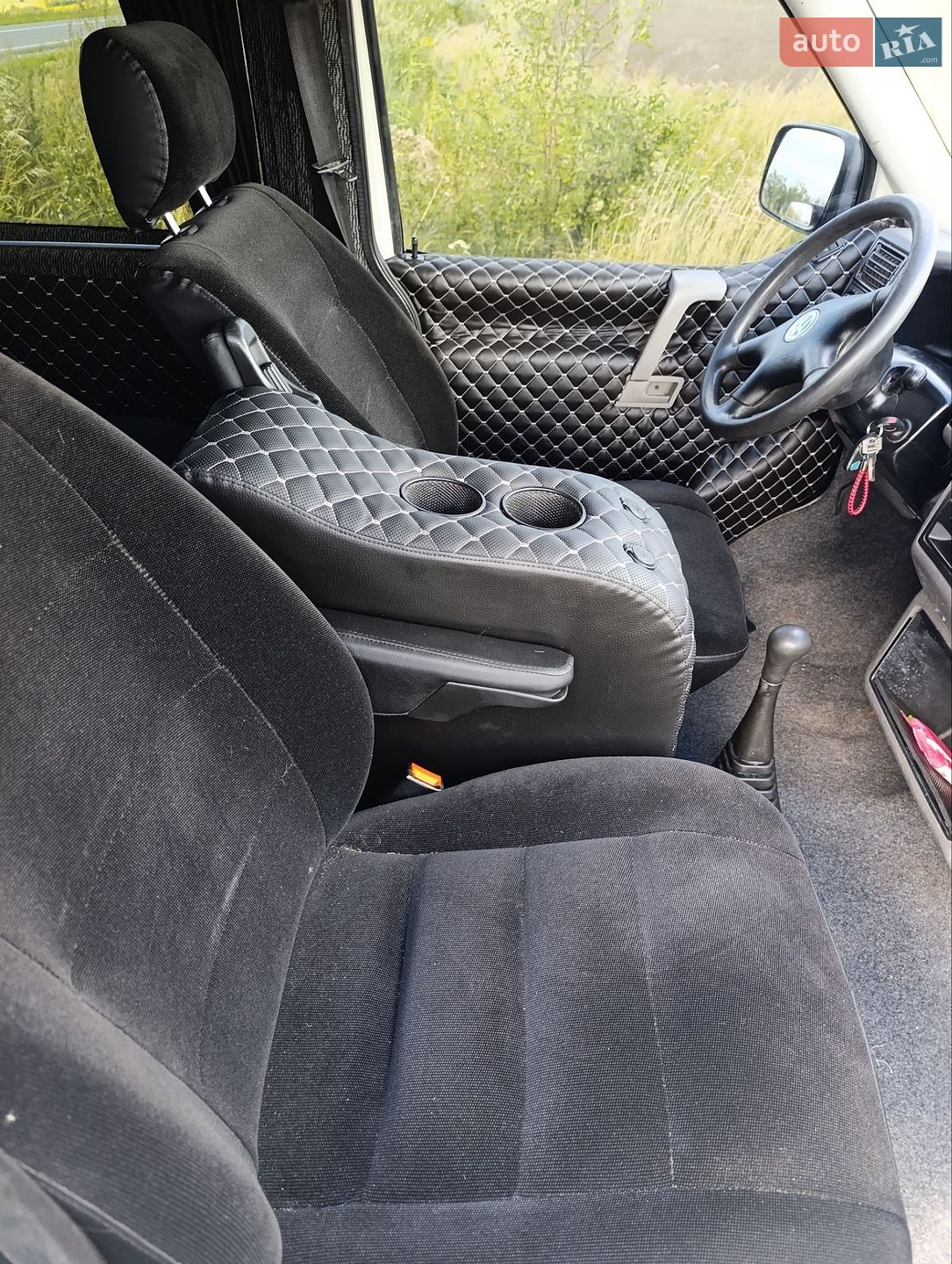 Volkswagen Caravelle 2003 VIN WV1ZZZ70Z3X064323 фото оголошення 49 з 64