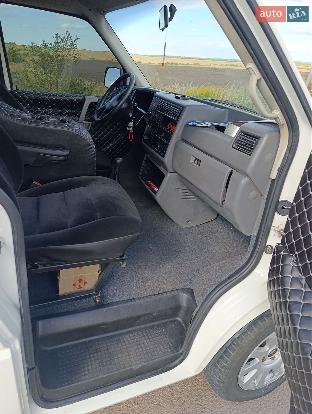 Volkswagen Caravelle 2003 VIN WV1ZZZ70Z3X064323 фото оголошення 50 з 64