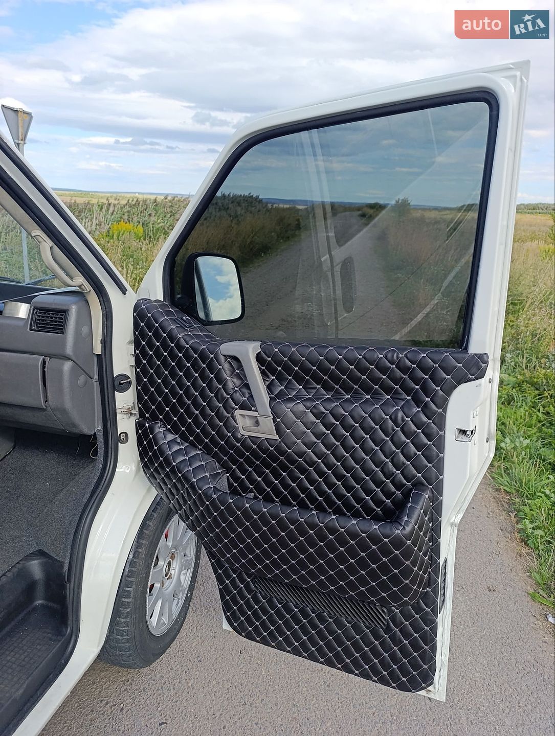 Volkswagen Caravelle 2003 VIN WV1ZZZ70Z3X064323 фото оголошення 51 з 64