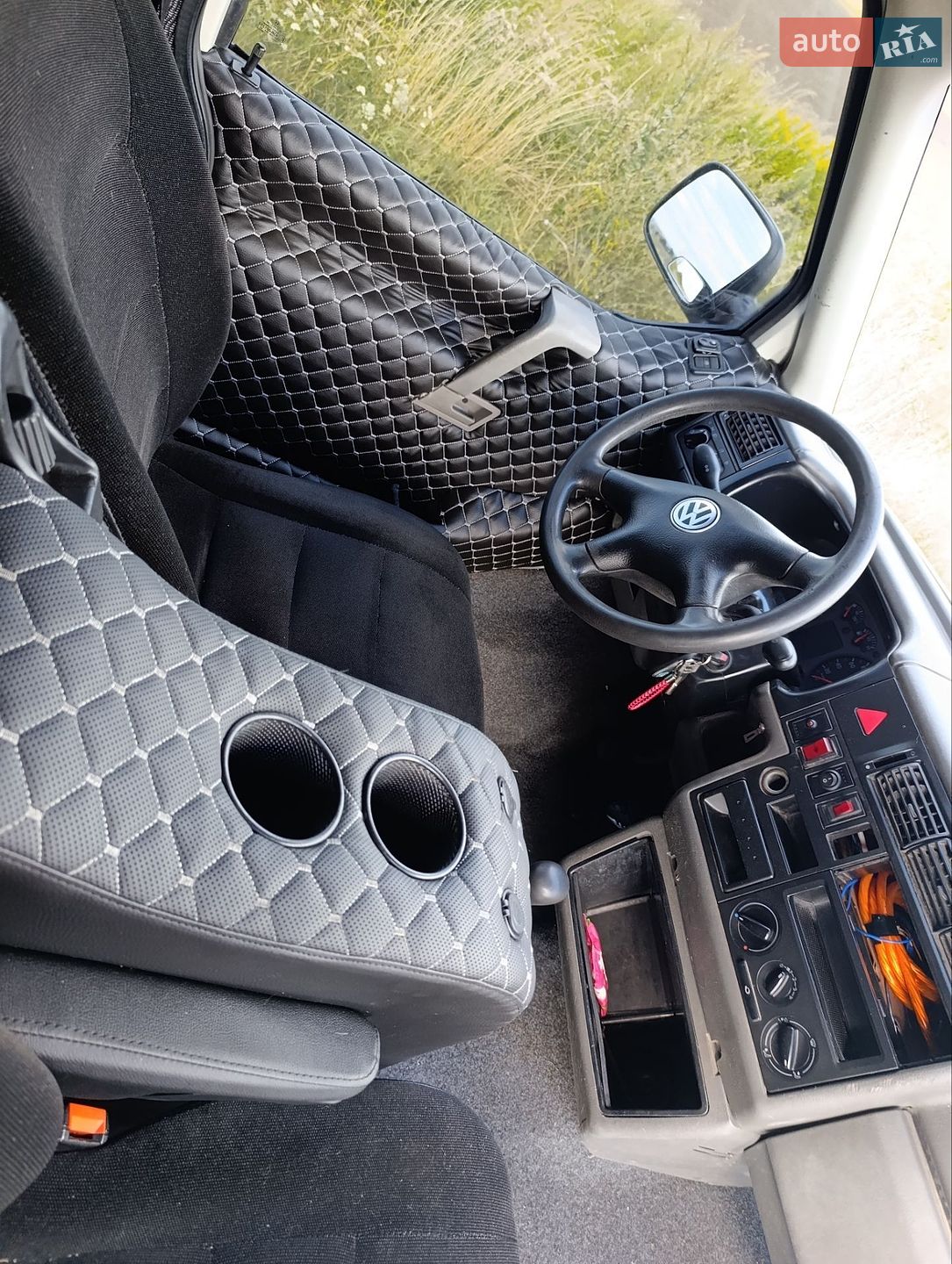 Volkswagen Caravelle 2003 VIN WV1ZZZ70Z3X064323 фото оголошення 52 з 64