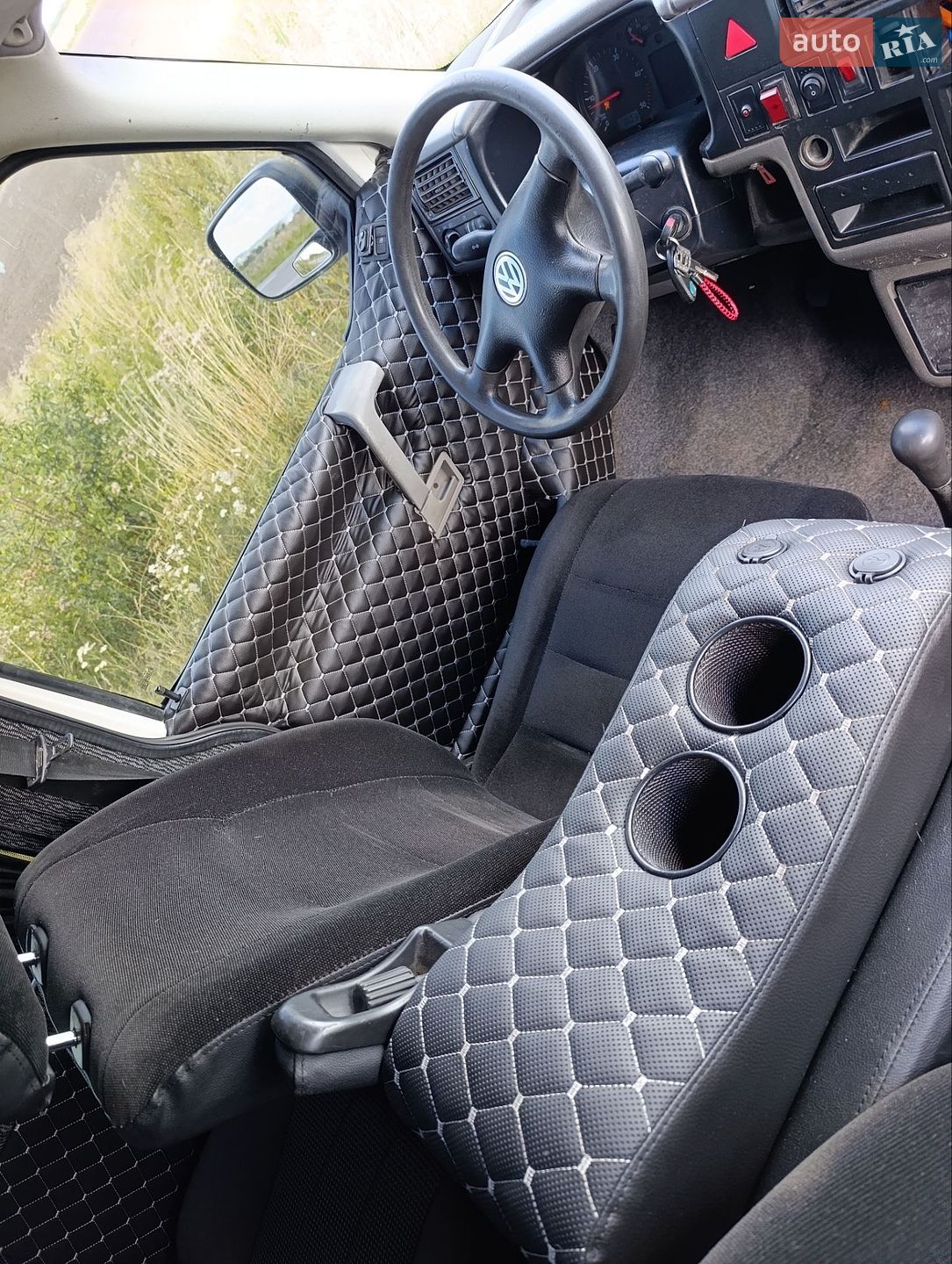 Volkswagen Caravelle 2003 VIN WV1ZZZ70Z3X064323 фото оголошення 53 з 64