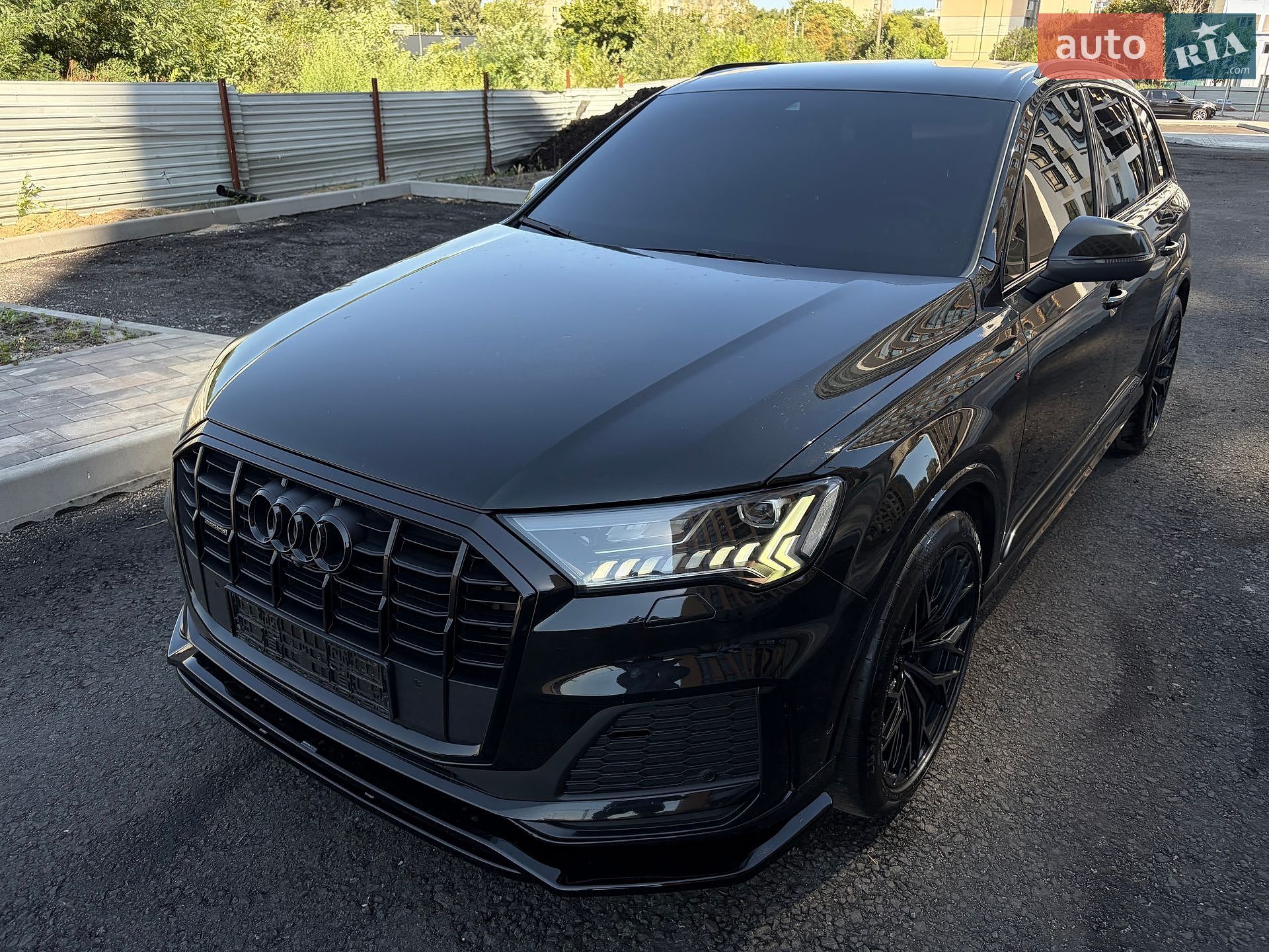 Audi Q7 2021 VIN WAUZZZ4M7ND005398 фото оголошення 9 з 92