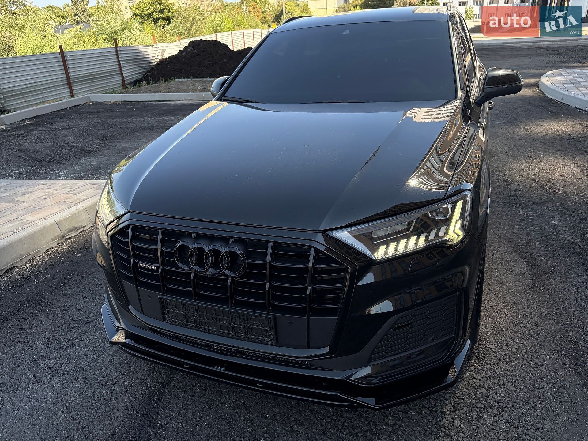 Audi Q7 2021 VIN WAUZZZ4M7ND005398 фото оголошення 11 з 92