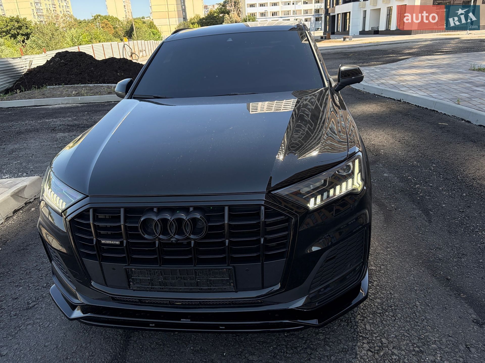 Audi Q7 2021 VIN WAUZZZ4M7ND005398 фото оголошення 13 з 92