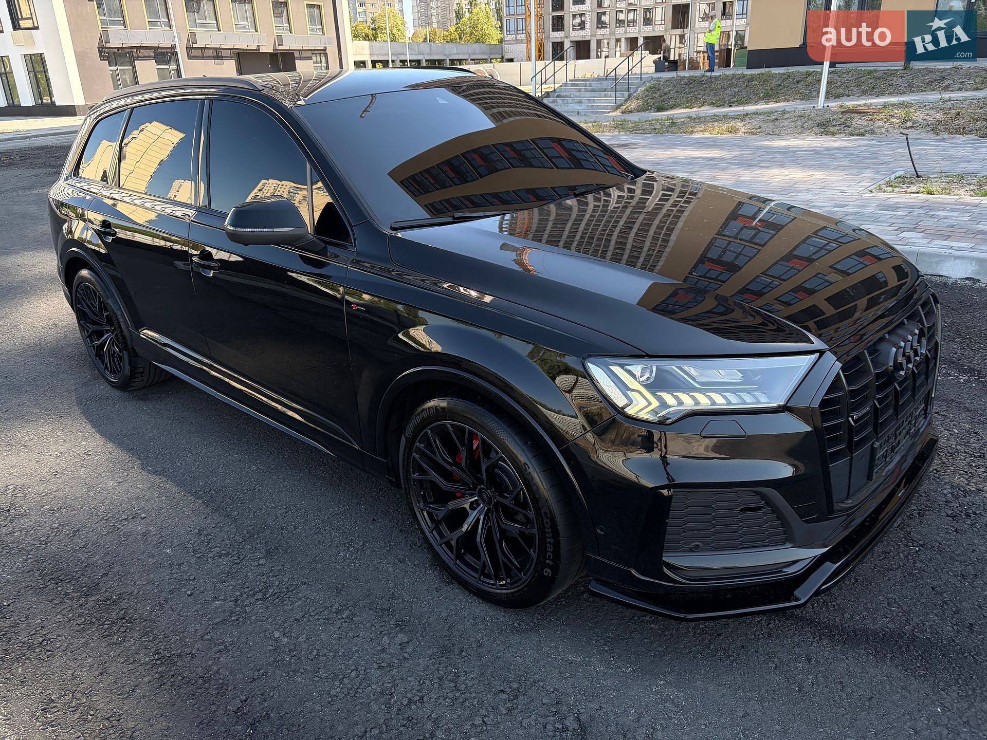 Audi Q7 2021 VIN WAUZZZ4M7ND005398 фото оголошення 24 з 92