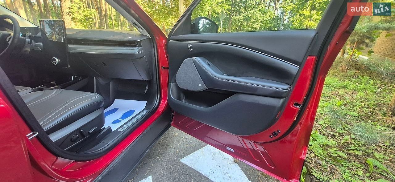 Ford Mustang Mach-E 2023 VIN 3FMTK3R79PMA54621 фото оголошення 86 з 104