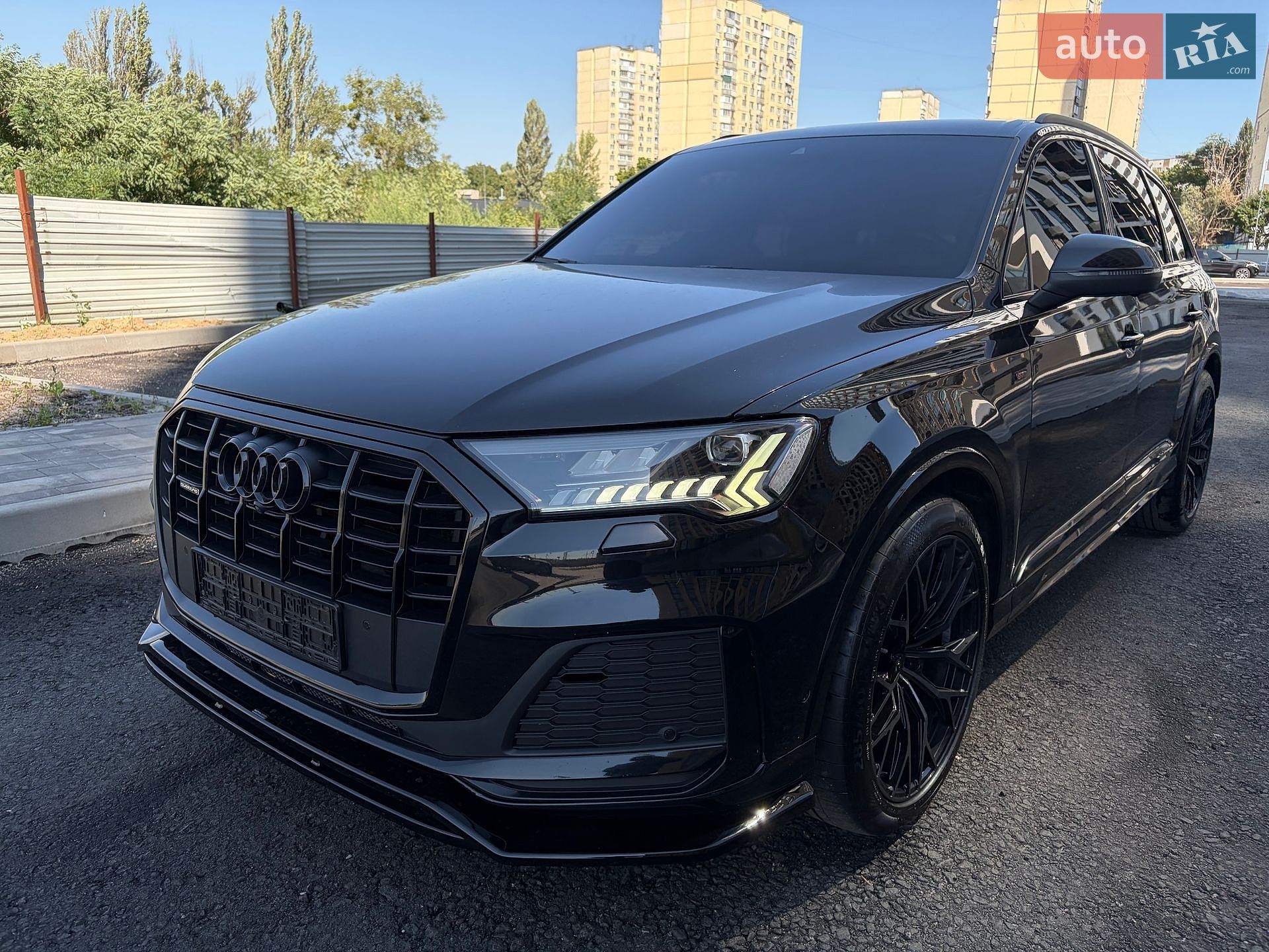 Audi Q7 2021 VIN WAUZZZ4M7ND005398 фото оголошення 51 з 92