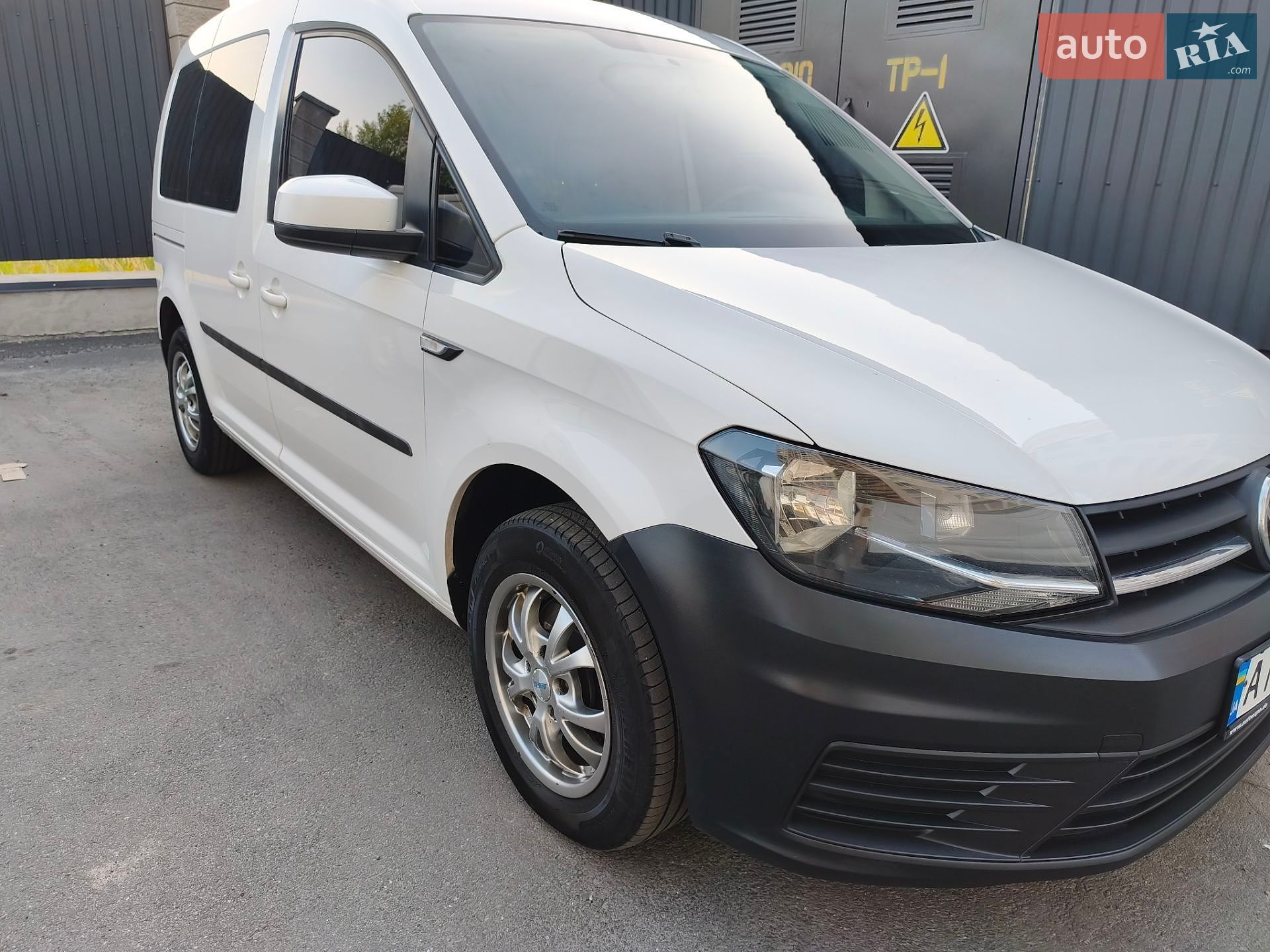 Volkswagen Caddy 2016 VIN WV2ZZZ2KZHX038170 фото оголошення 6 з 13