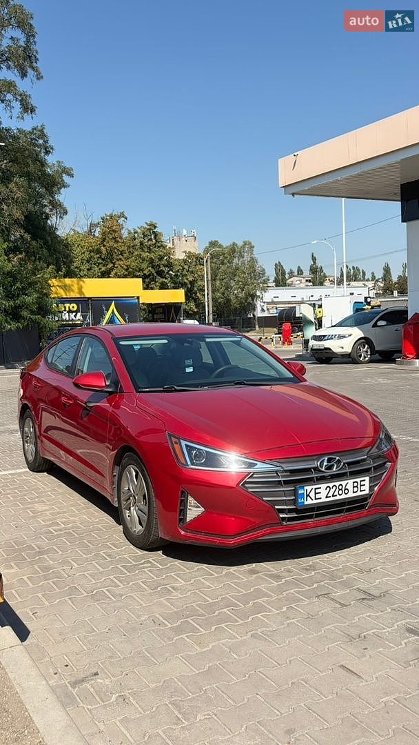Hyundai Elantra 2018 VIN 5NPD84LF1KH435326 фото оголошення 4 з 19