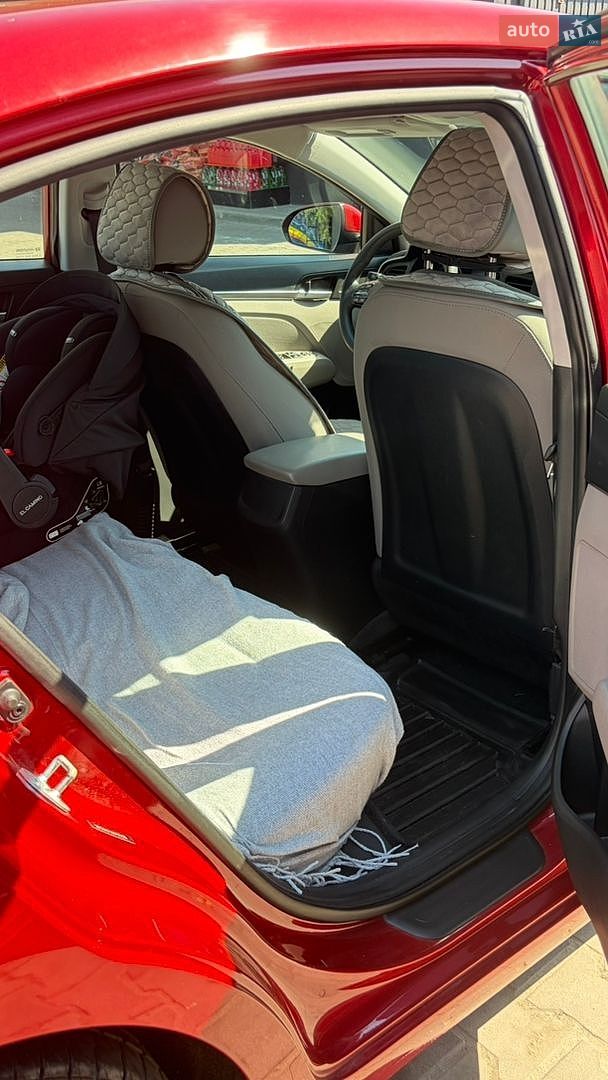 Hyundai Elantra 2018 VIN 5NPD84LF1KH435326 фото оголошення 9 з 19