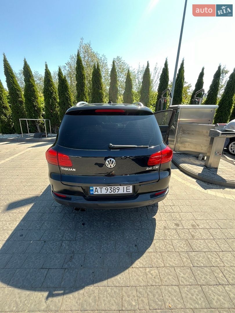 Volkswagen Tiguan 2011 VIN WVGAV7AXXCW520648 фото оголошення 3 з 10