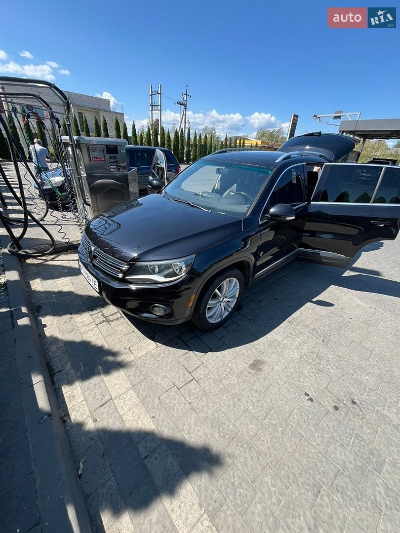 Volkswagen Tiguan 2011 VIN WVGAV7AXXCW520648 фото оголошення 5 з 10