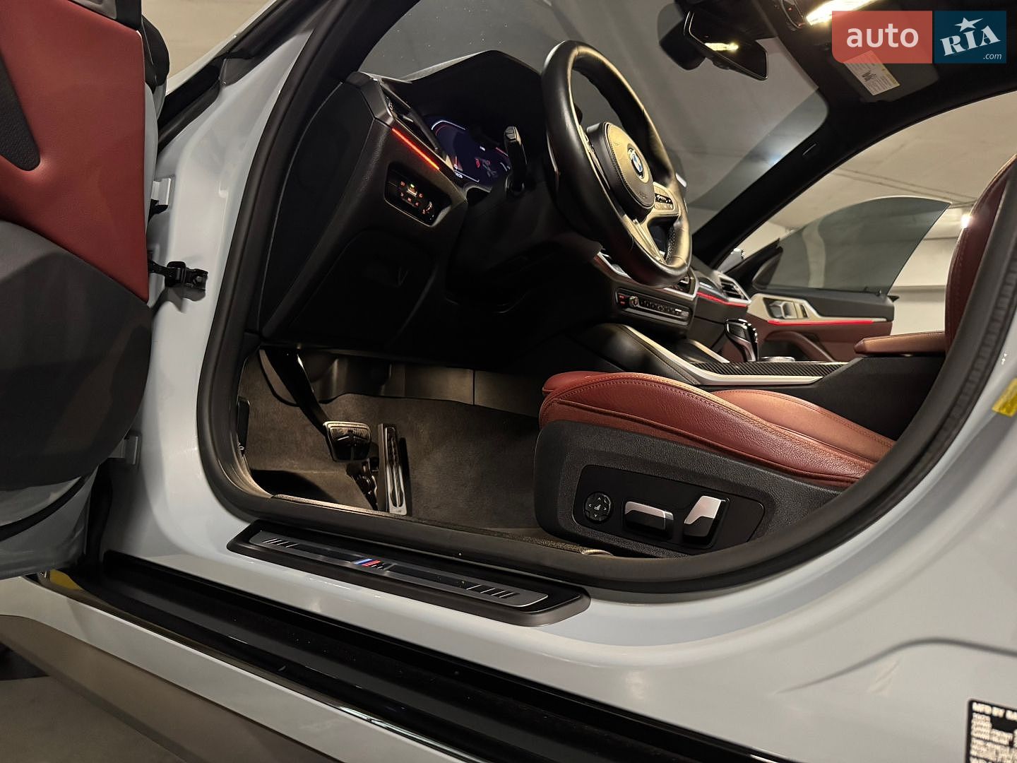 BMW 4 Series Gran Coupe 2022 VIN WBA63AV06NFM03305 фото оголошення 28 з 66