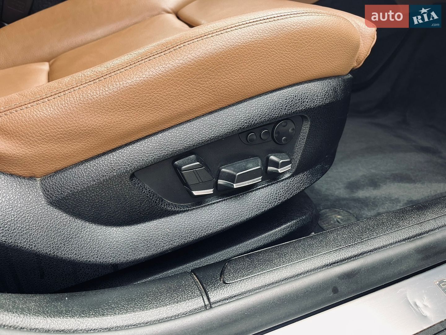BMW 7 Series 2010 VIN WBAKM21050C336486 фото оголошення 22 з 37