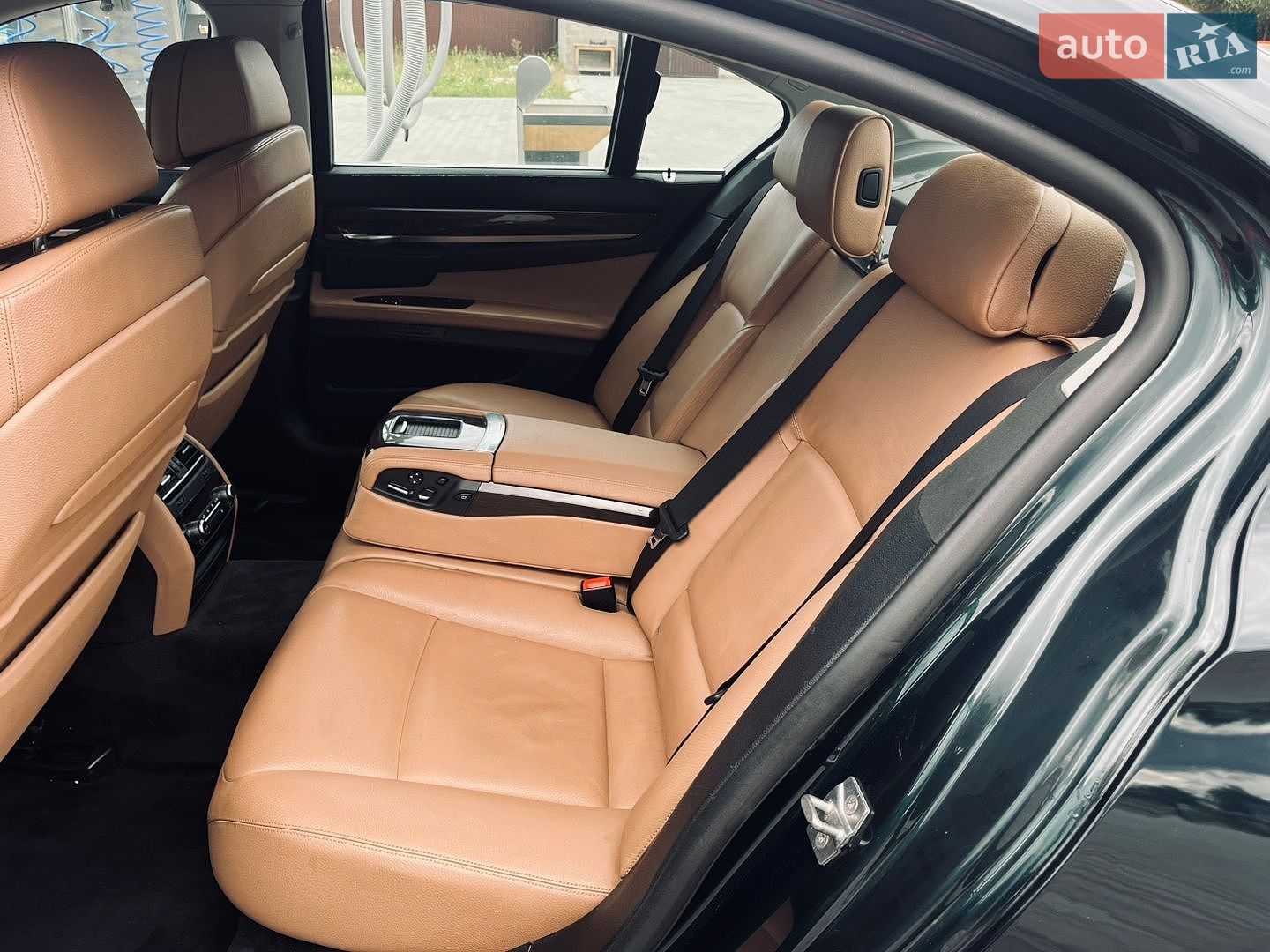 BMW 7 Series 2010 VIN WBAKM21050C336486 фото оголошення 24 з 37
