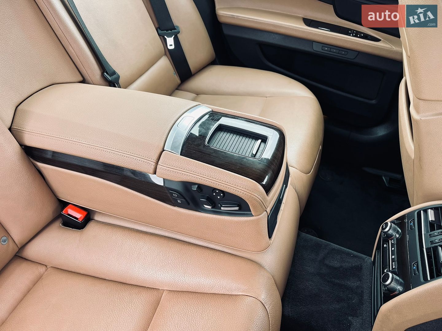 BMW 7 Series 2010 VIN WBAKM21050C336486 фото оголошення 25 з 37