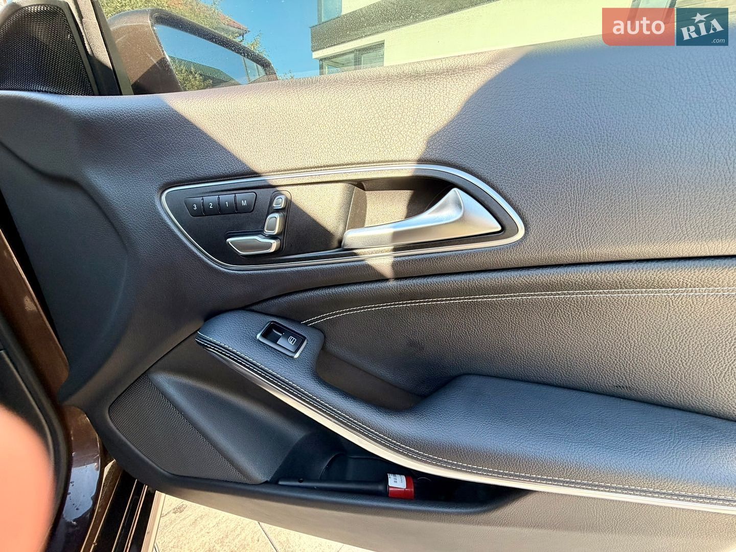 Mercedes-Benz CLA-Class 2017 VIN WDDSJ4EB5JN566432 фото оголошення 29 з 35