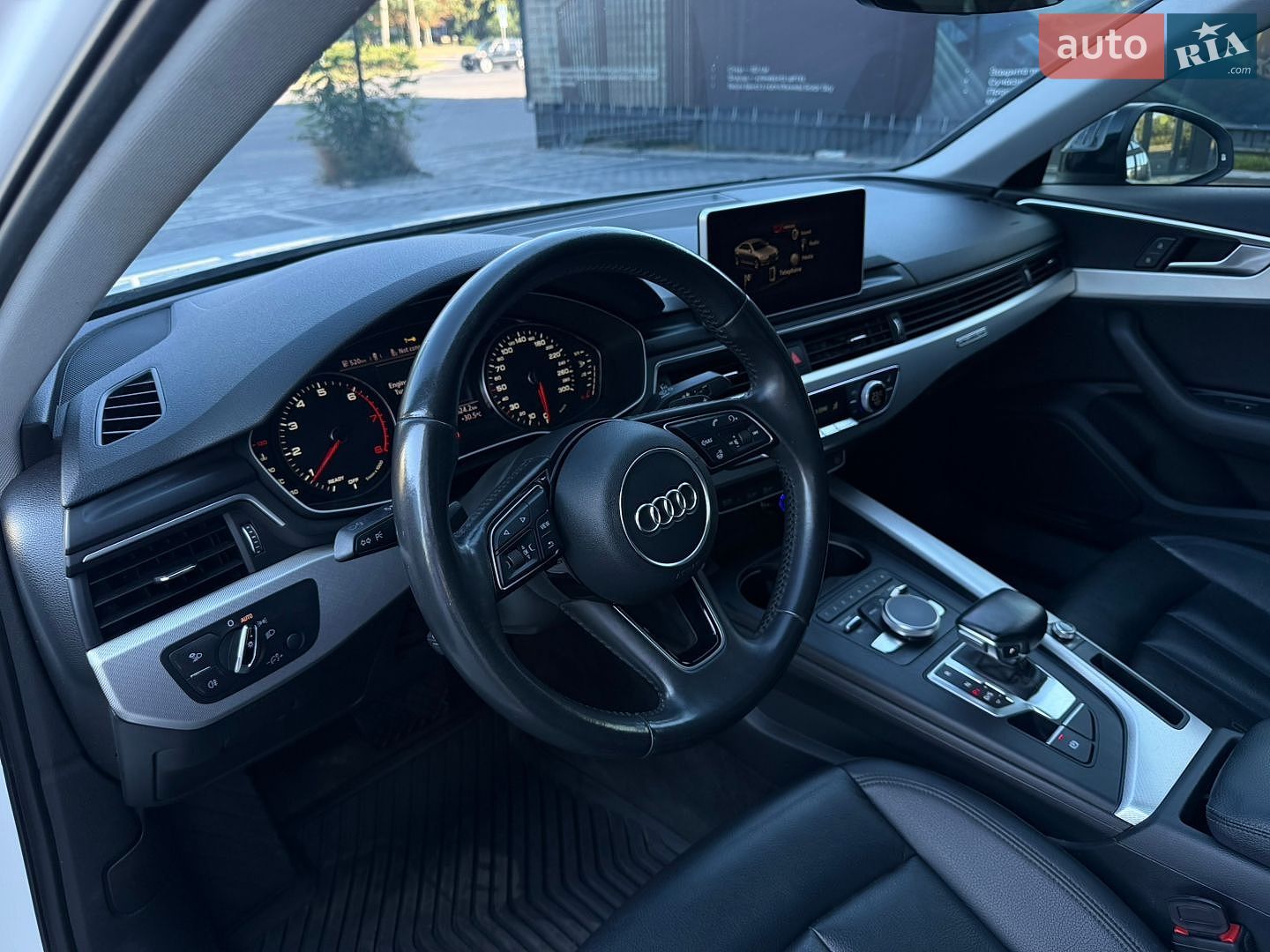 Audi A4 2015 VIN WAUBNAF45HN003319 фото оголошення 20 з 39