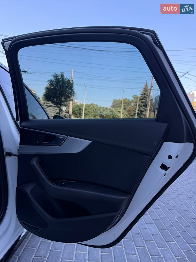 Audi A4 2015 VIN WAUBNAF45HN003319 фото оголошення 39 з 39