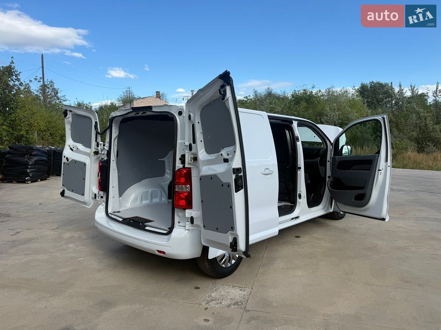Citroen Jumpy 2022 VIN VF7VFEHZ7N7035835 фото оголошення 16 з 44