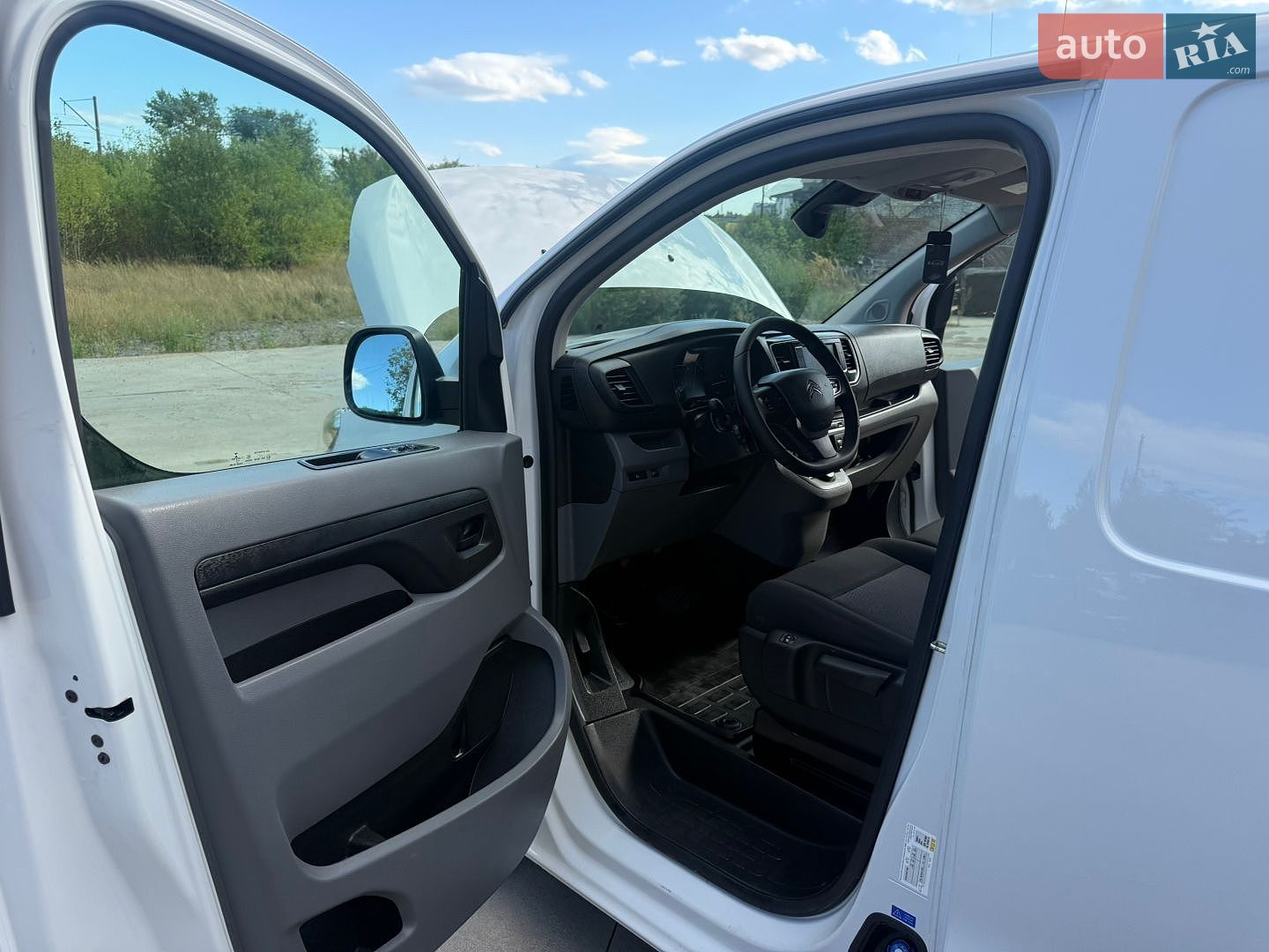 Citroen Jumpy 2022 VIN VF7VFEHZ7N7035835 фото оголошення 20 з 44