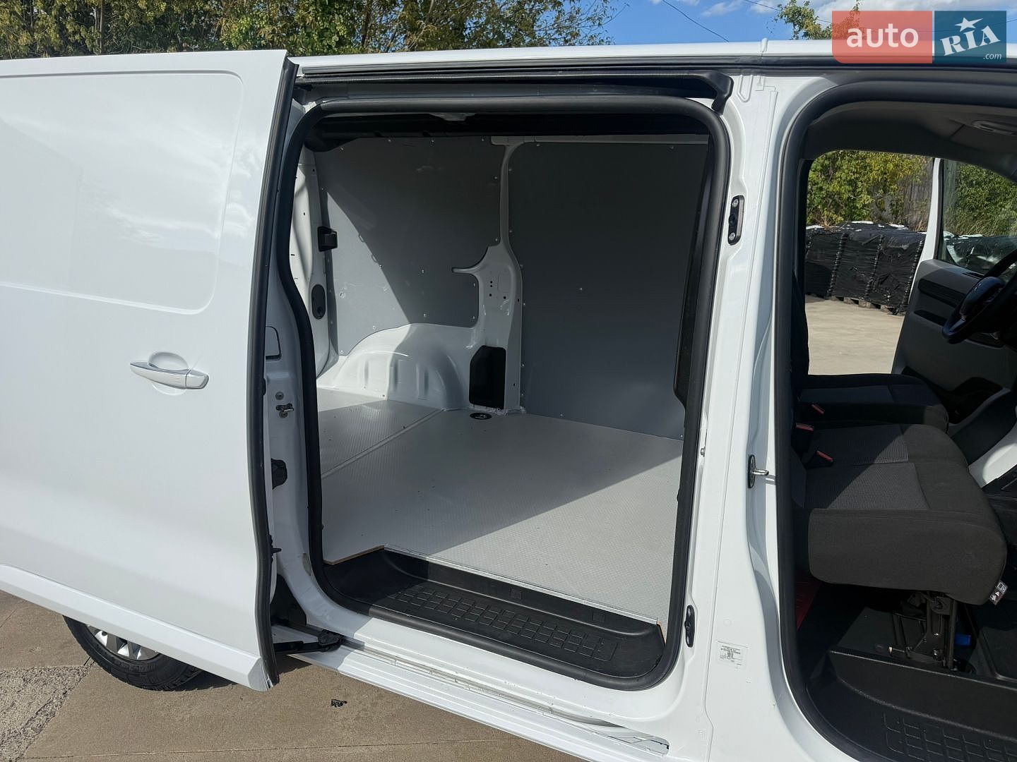 Citroen Jumpy 2022 VIN VF7VFEHZ7N7035835 фото оголошення 38 з 44