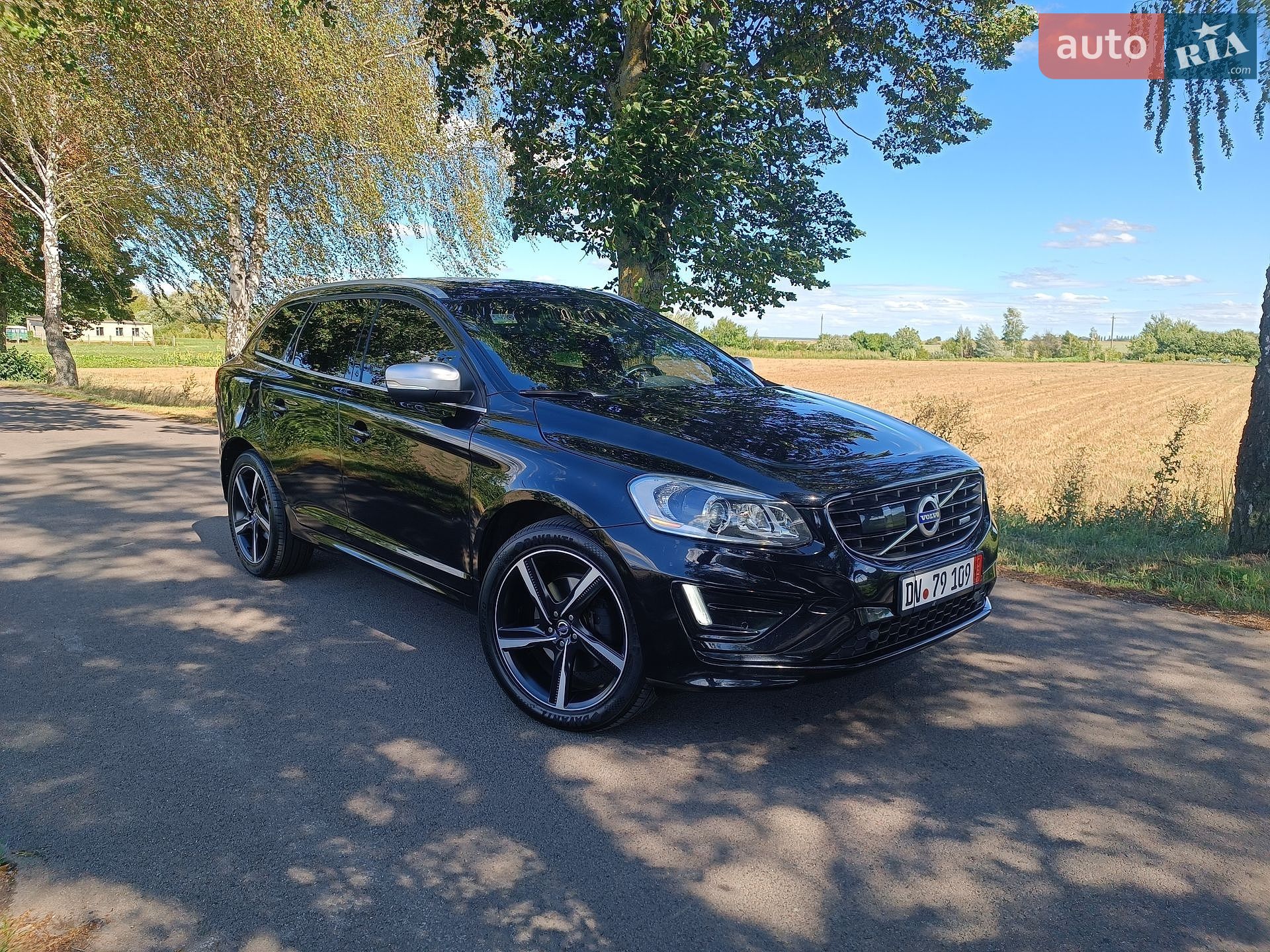 Volvo XC60 2015 VIN YV1DZ8256F2685077 фото оголошення 3 з 89