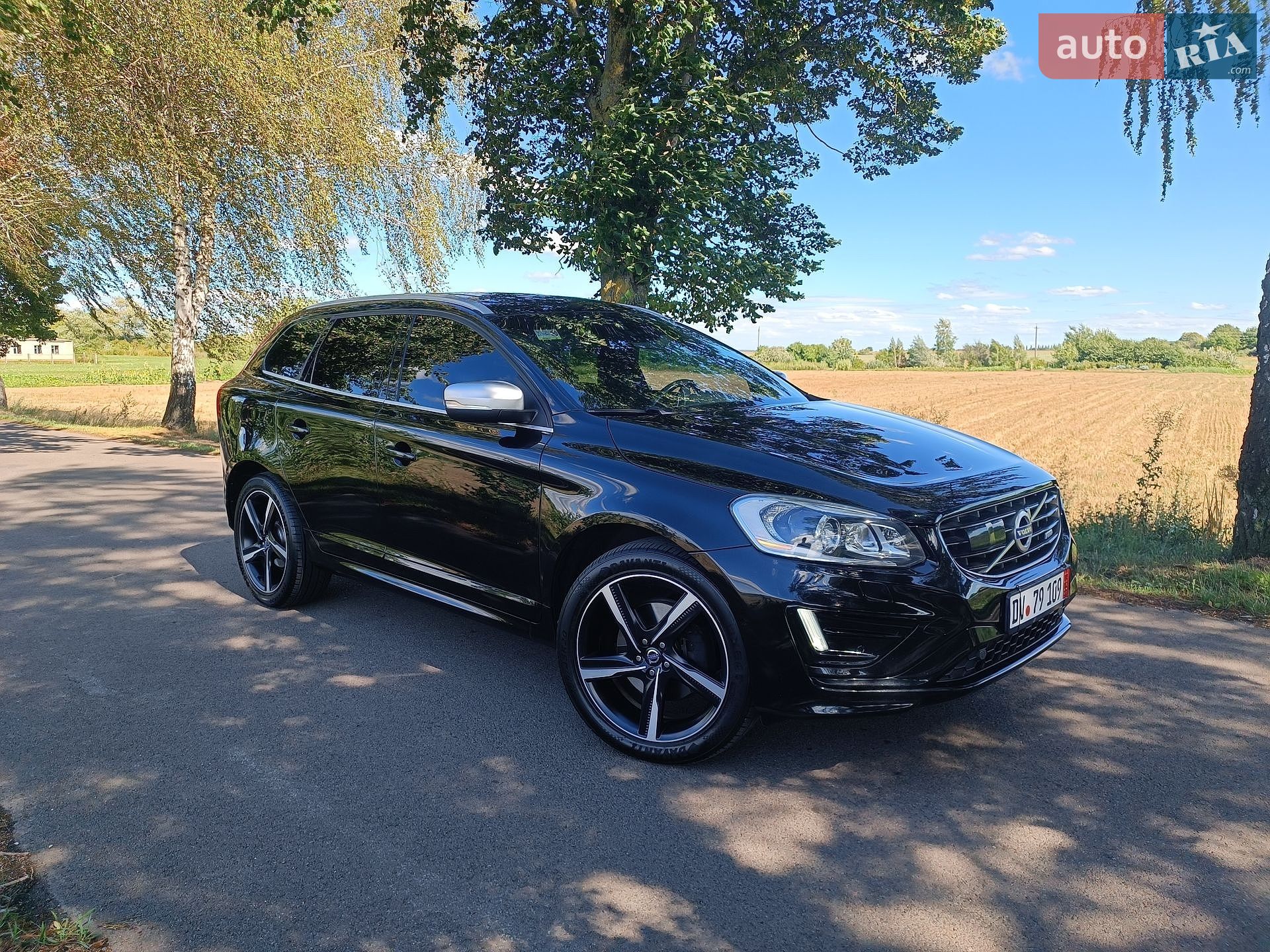 Volvo XC60 2015 VIN YV1DZ8256F2685077 фото оголошення 4 з 89