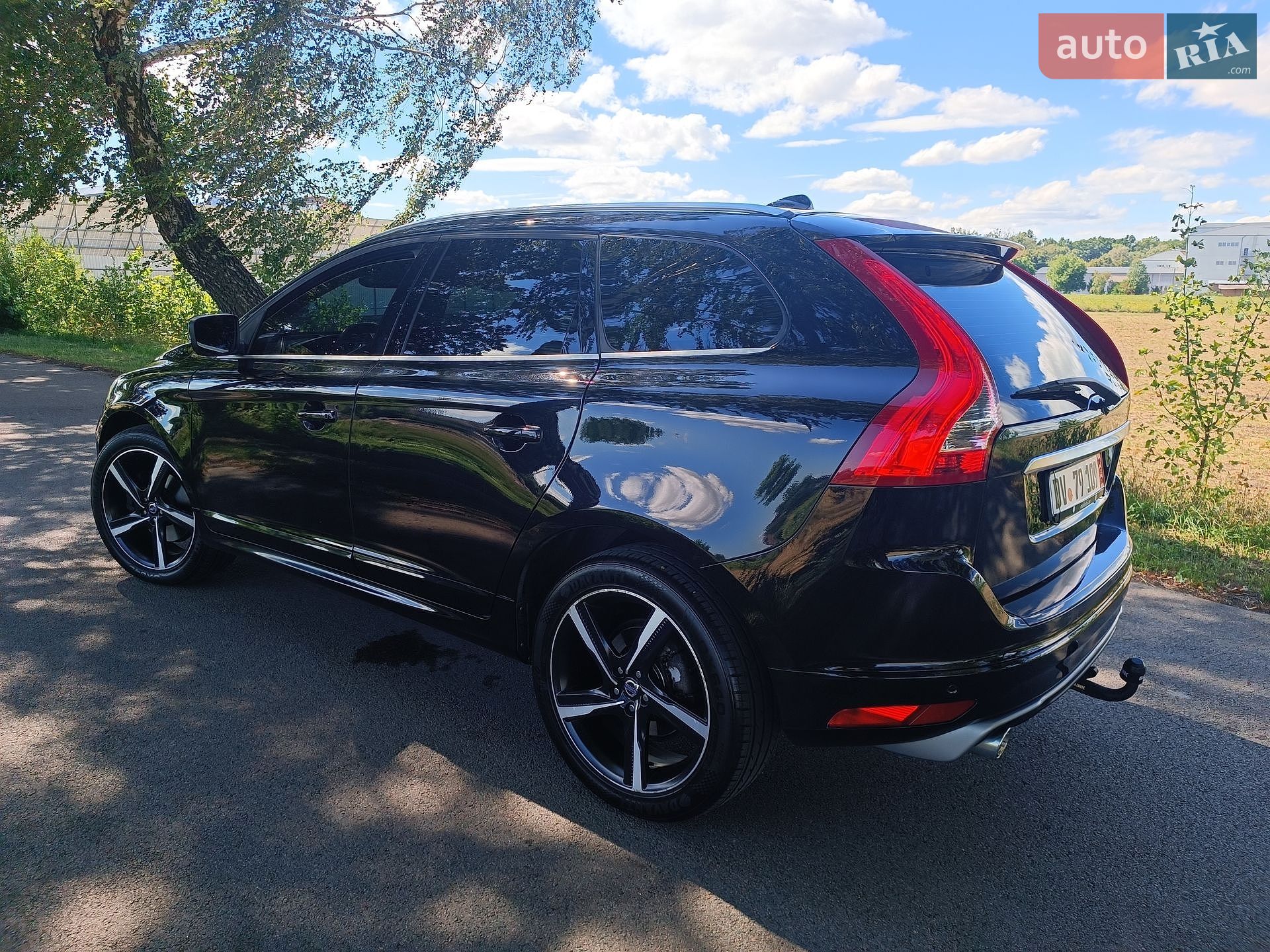 Volvo XC60 2015 VIN YV1DZ8256F2685077 фото оголошення 5 з 89