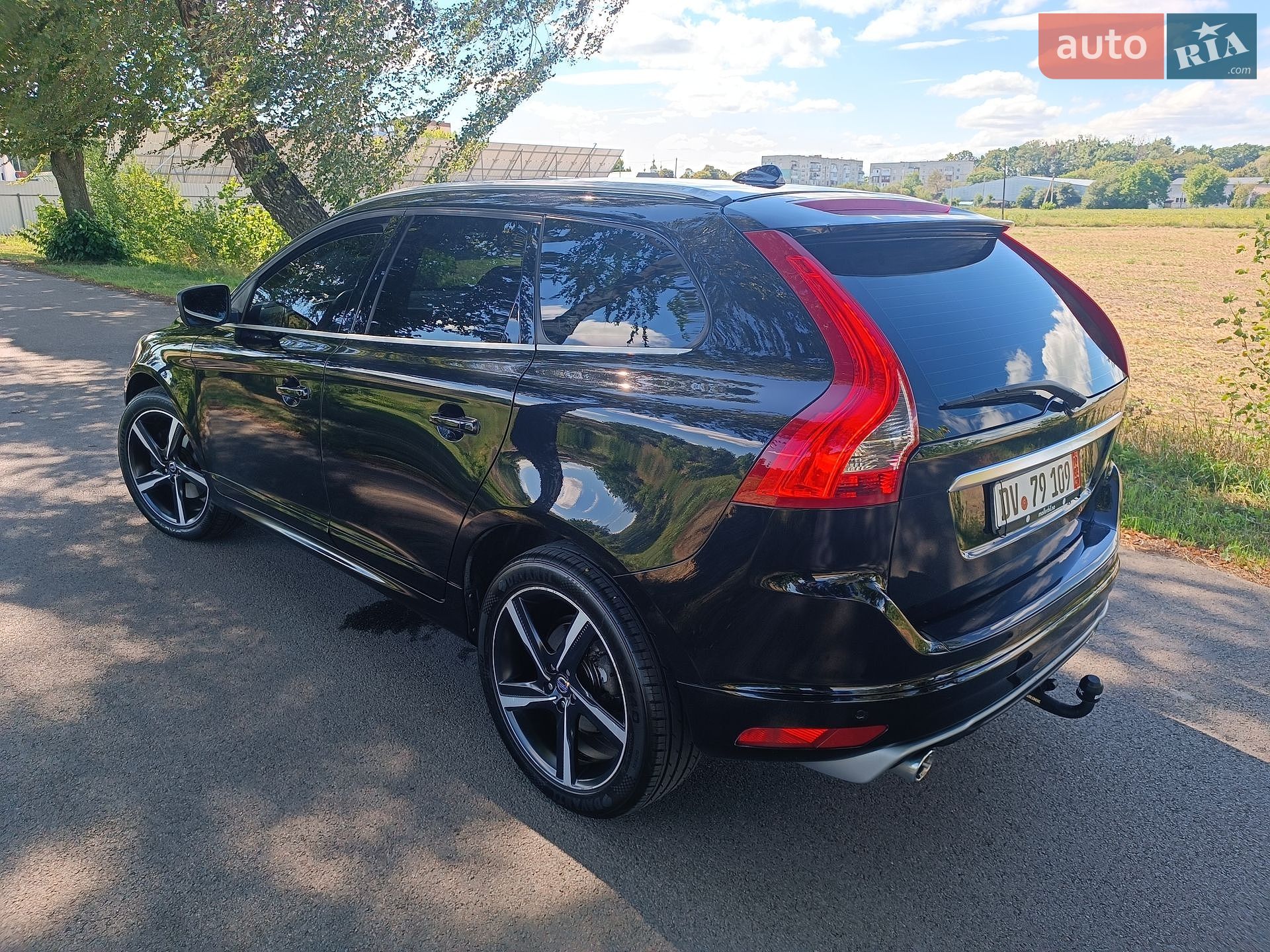 Volvo XC60 2015 VIN YV1DZ8256F2685077 фото оголошення 8 з 89