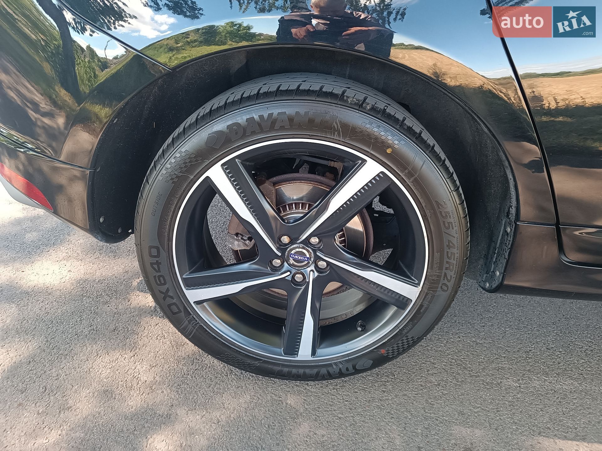 Volvo XC60 2015 VIN YV1DZ8256F2685077 фото оголошення 16 з 89