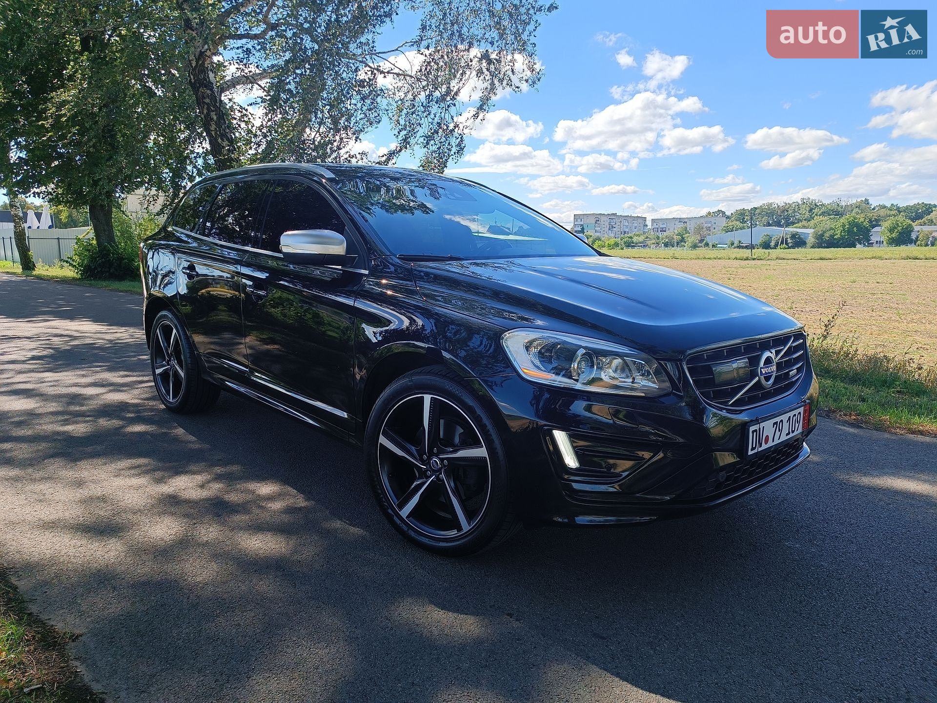 Volvo XC60 2015 VIN YV1DZ8256F2685077 фото оголошення 17 з 89