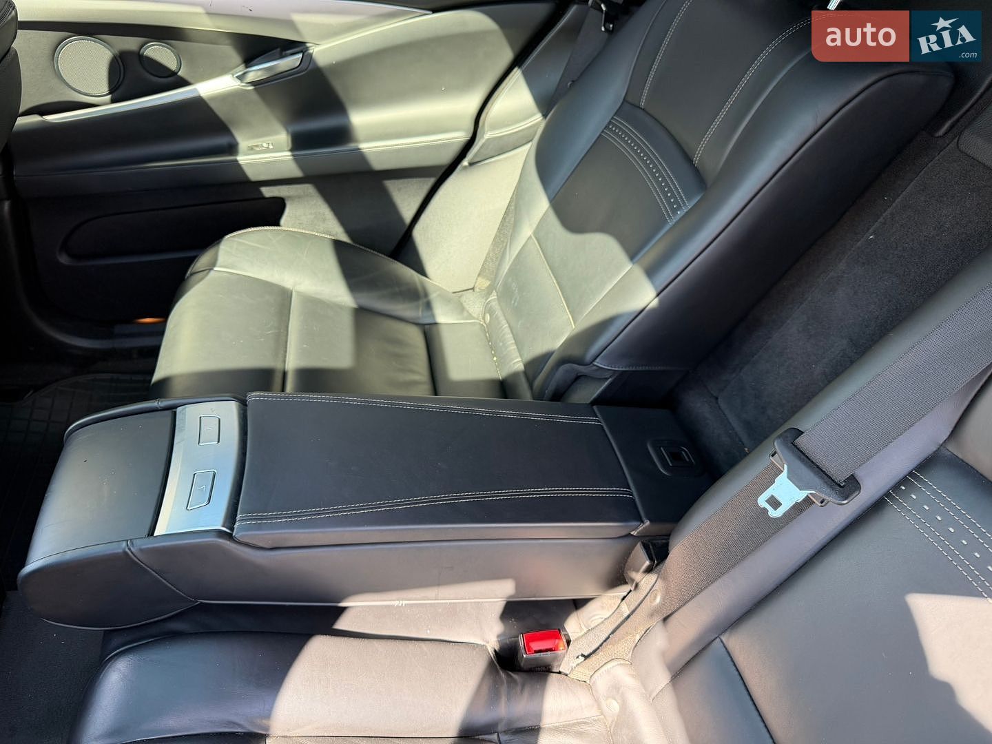 BMW 5 Series GT 2014 VIN WBA5M2C50FD872075 фото оголошення 32 з 99