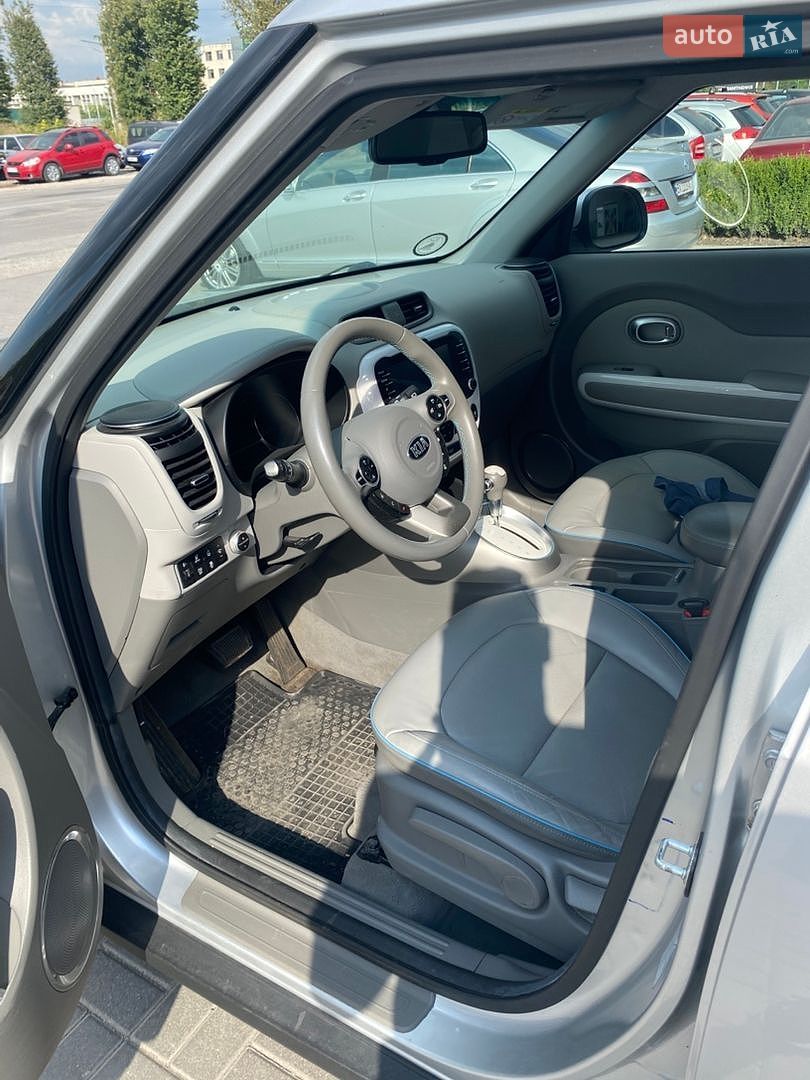 Kia Soul EV 2018 VIN KNAJX81EFJ7025935 фото оголошення 7 з 15