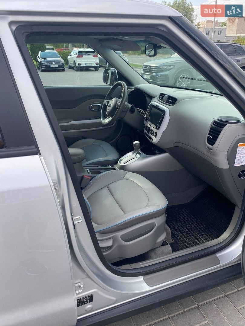 Kia Soul EV 2018 VIN KNAJX81EFJ7025935 фото оголошення 9 з 15