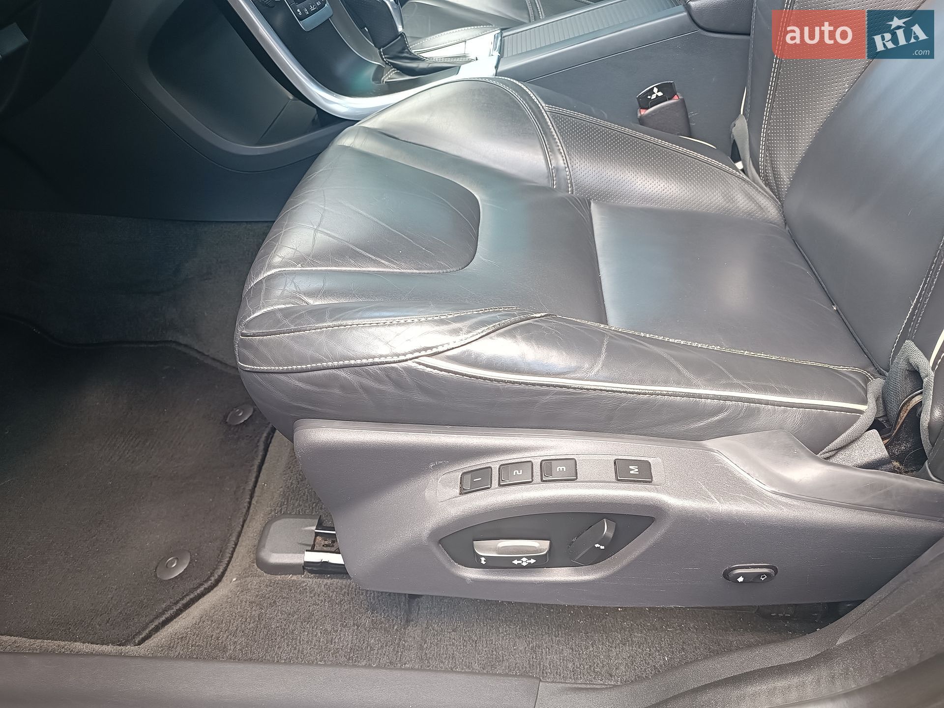 Volvo XC60 2015 VIN YV1DZ8256F2685077 фото оголошення 63 з 89