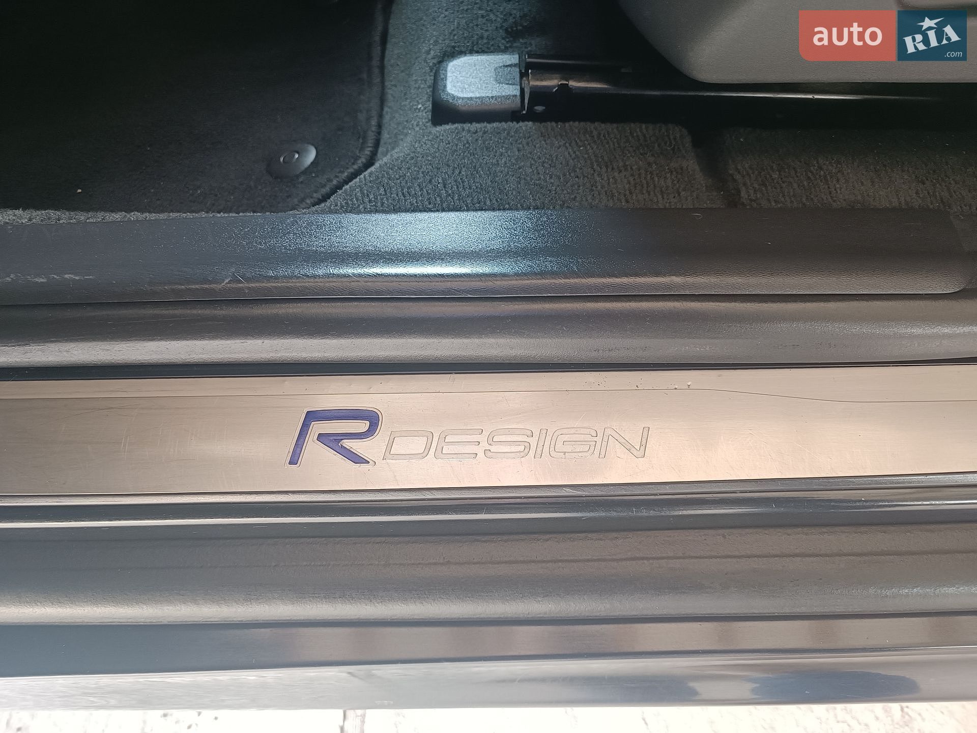 Volvo XC60 2015 VIN YV1DZ8256F2685077 фото оголошення 75 з 89