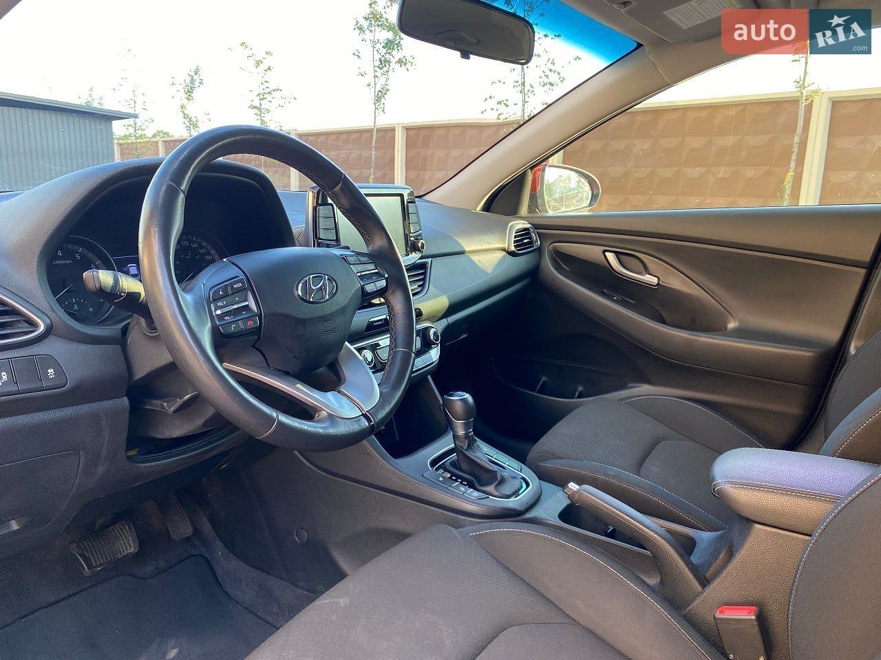 Hyundai Elantra GT 2019 VIN KMHH35LE1LU125760 фото оголошення 13 з 24