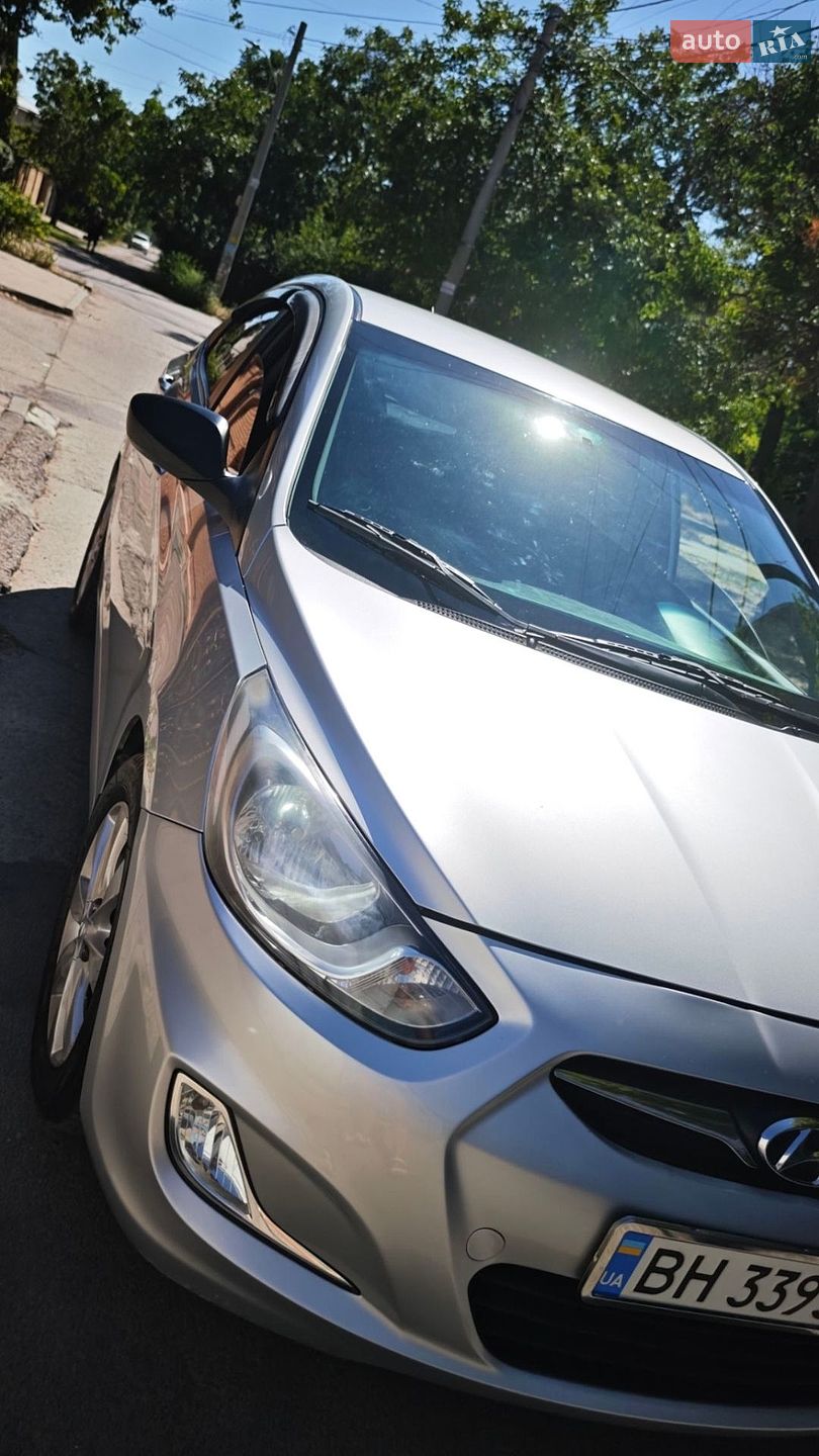 Hyundai Accent 2011 VIN Z94CT41CBBR061278 фото оголошення 3 з 15
