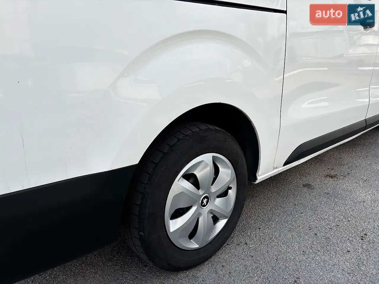 Peugeot Expert 2018 VIN VF3VFAHHWJZ099424 фото оголошення 4 з 28