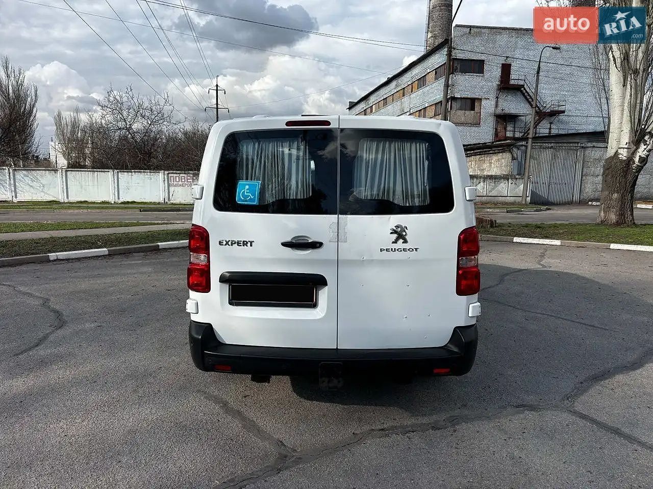 Peugeot Expert 2018 VIN VF3VFAHHWJZ099424 фото оголошення 11 з 28