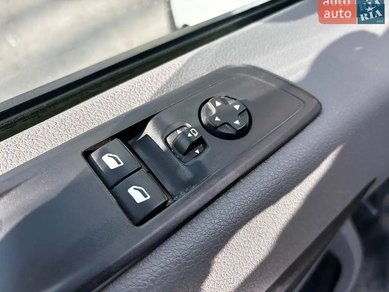 Peugeot Expert 2018 VIN VF3VFAHHWJZ099424 фото оголошення 20 з 28