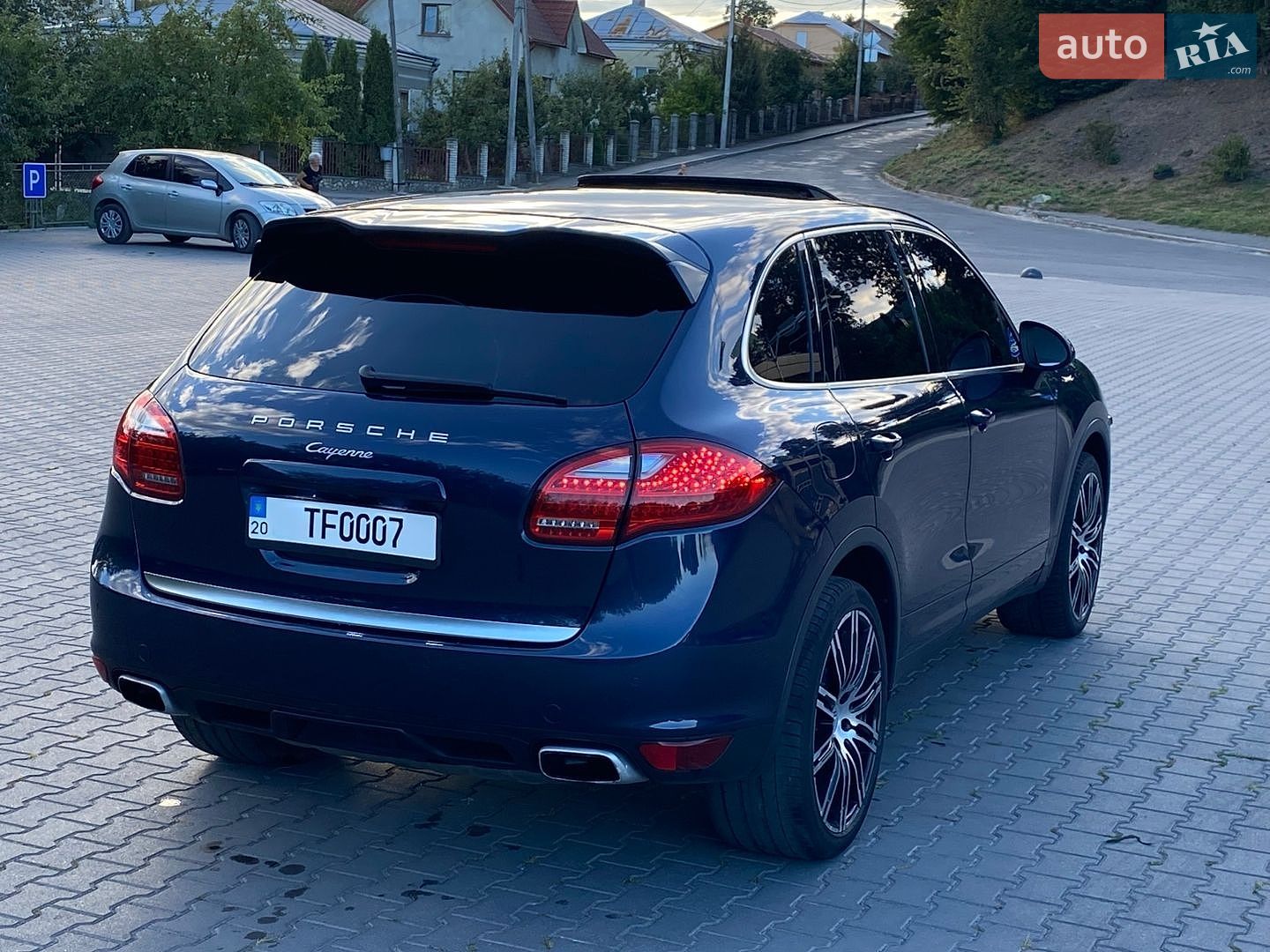 Porsche Cayenne 2011 VIN WP1AA2A20CLA00353 фото оголошення 5 з 22