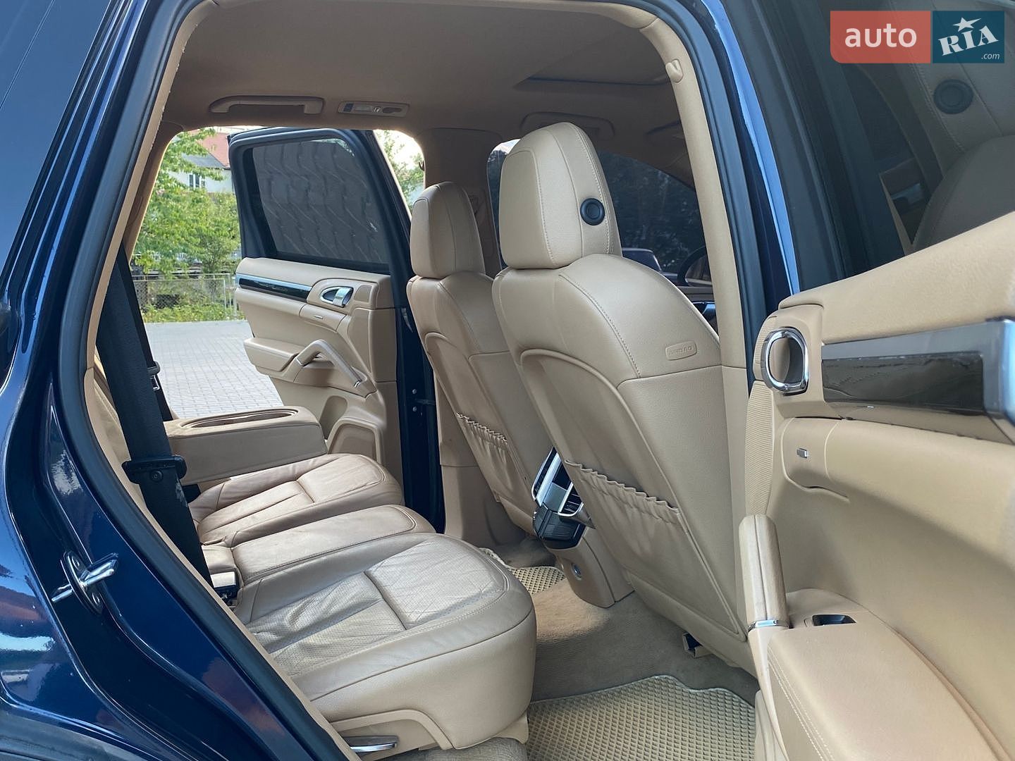 Porsche Cayenne 2011 VIN WP1AA2A20CLA00353 фото оголошення 20 з 22