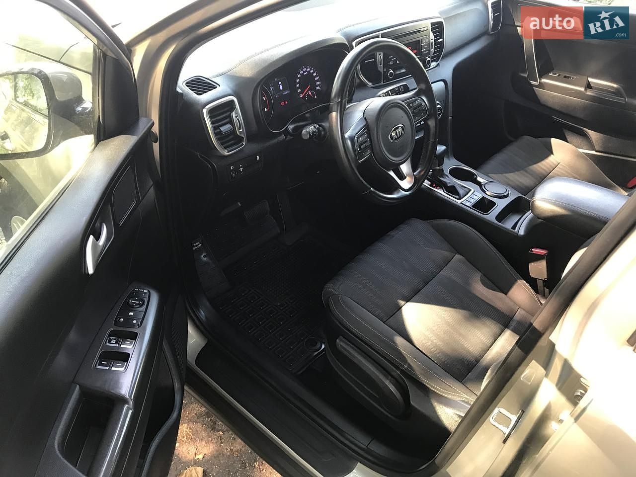 Kia Sportage 2017 VIN U5YPG815GHL326436 фото оголошення 10 з 49