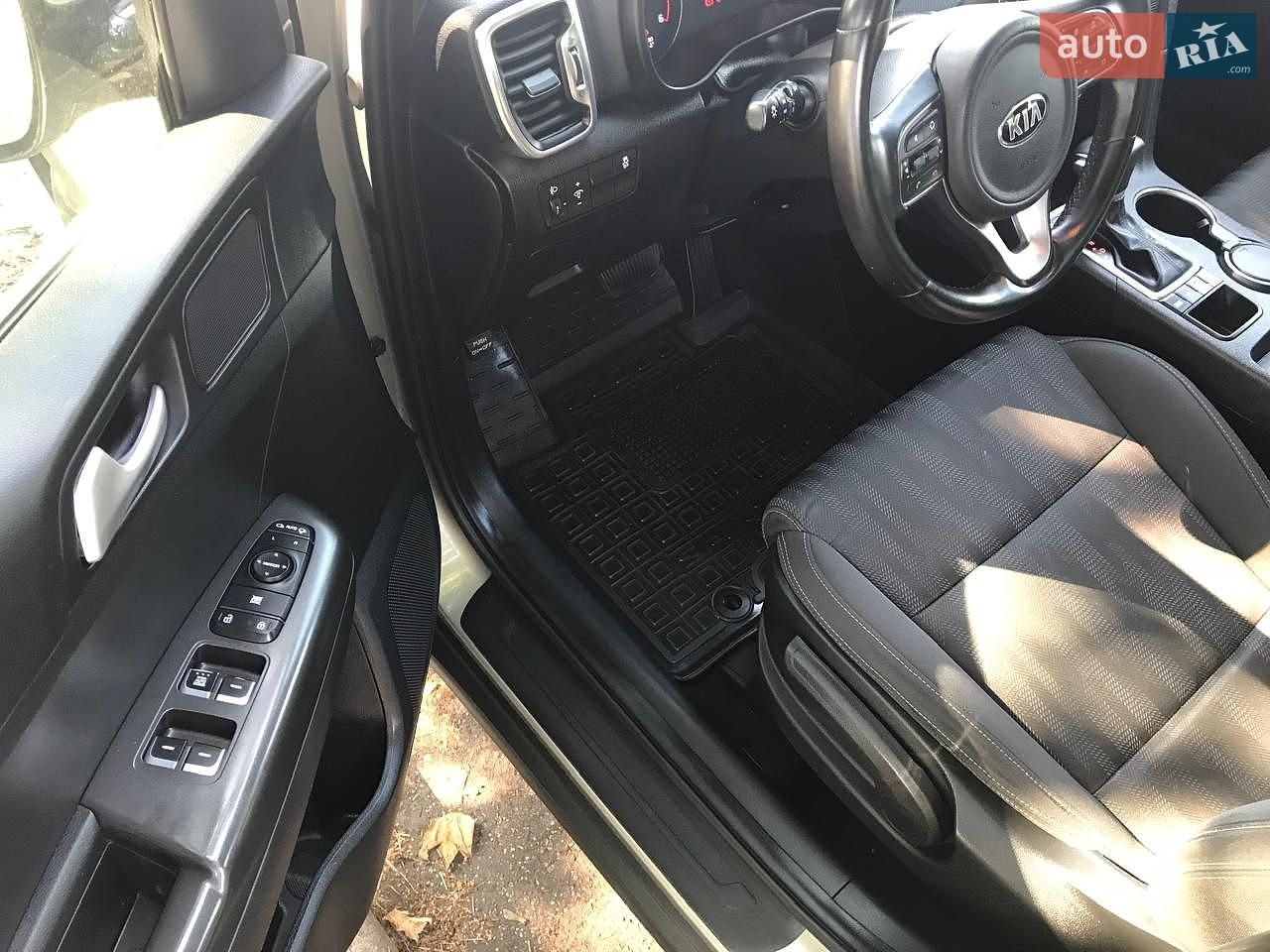 Kia Sportage 2017 VIN U5YPG815GHL326436 фото оголошення 19 з 49