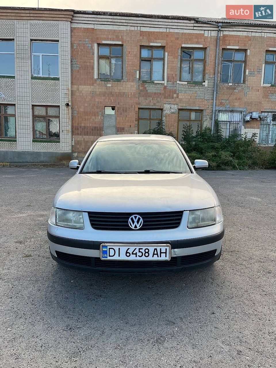 Volkswagen Passat 1998 VIN WVWZZZ3BZXP137500 фото оголошення 3 з 11